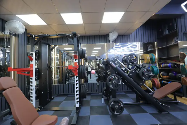 Benches and training stations